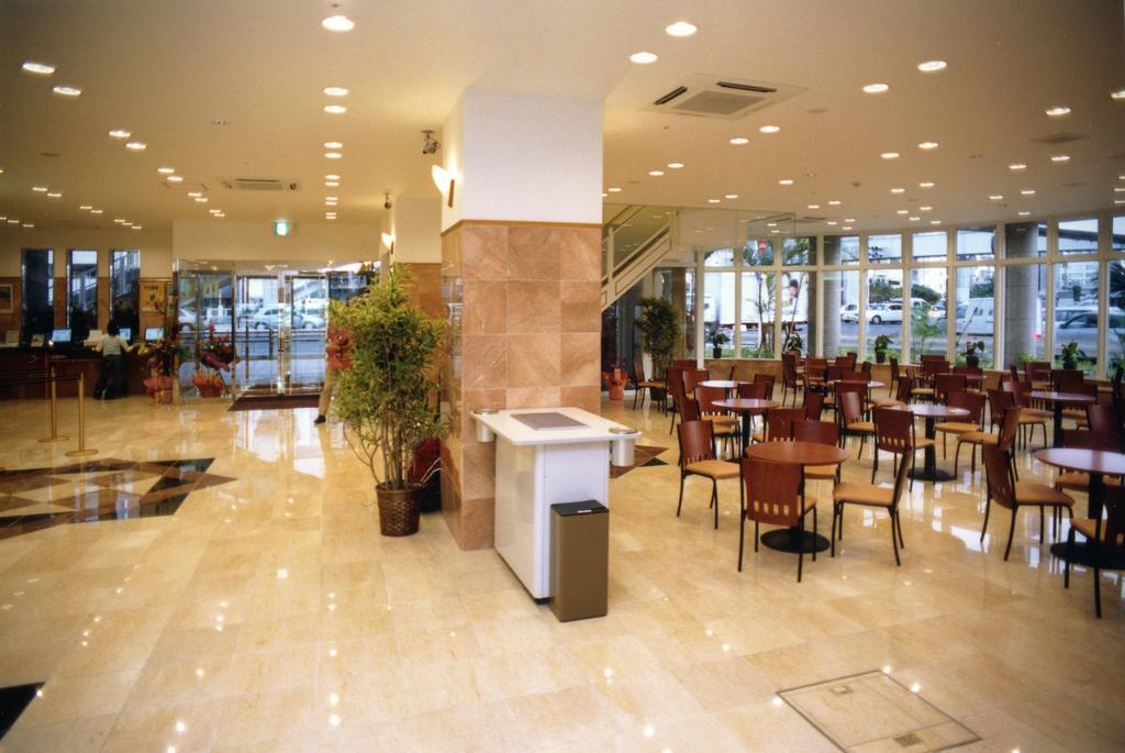 Toyoko Inn Okinawa Naha Asahibashi Ekimae Ngoại thất bức ảnh
